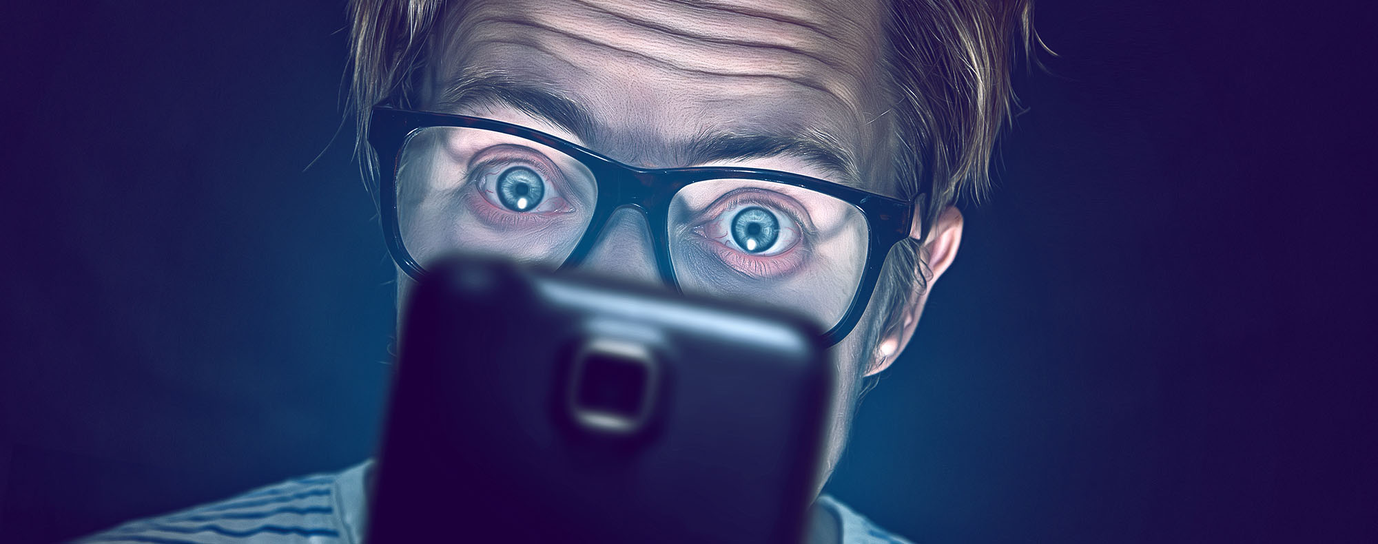 SMARTPHONE ADDICT SMARTPHONE ADDICT